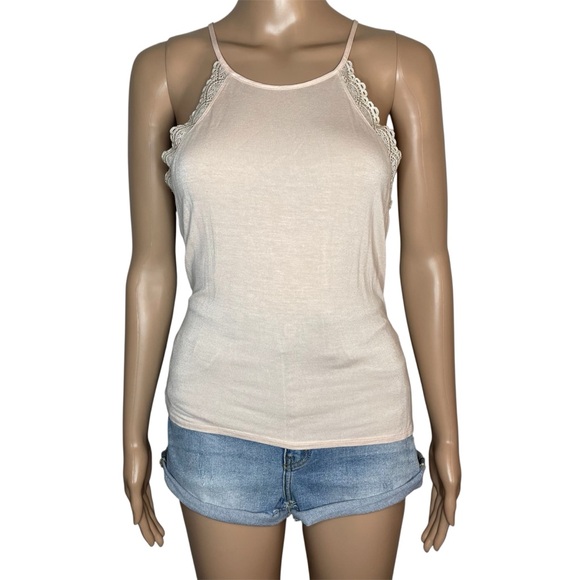 Forever 21 Tops - Forever21 Pretty Ivory Crewneck Open Tie Back Sleeveless Lace Detail Tank Top